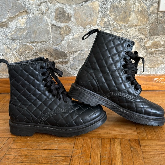Dr. Martens Shoes - Dr. Marten Coralie Quilted Boots